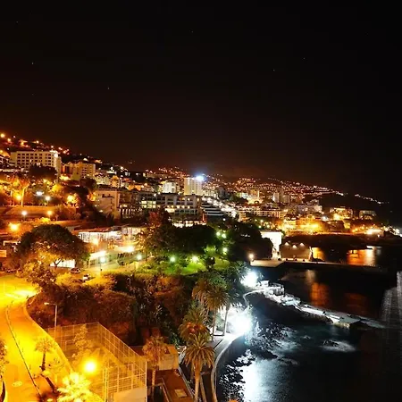 Apartment Atlantic Calling - First Line With Stunning Sea View And Private Parking Lot Funchal (Madeira)