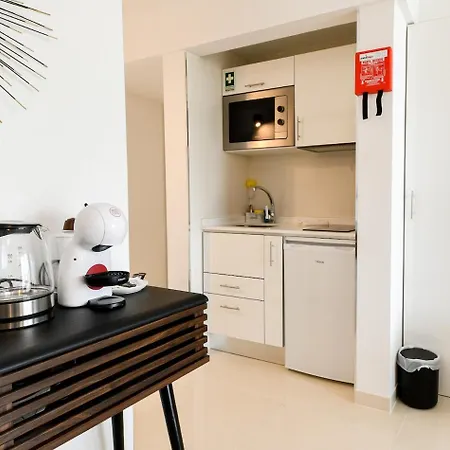 Apartment Atlantic Calling - First Line With Stunning Sea View And Private Parking Lot Funchal (Madeira)